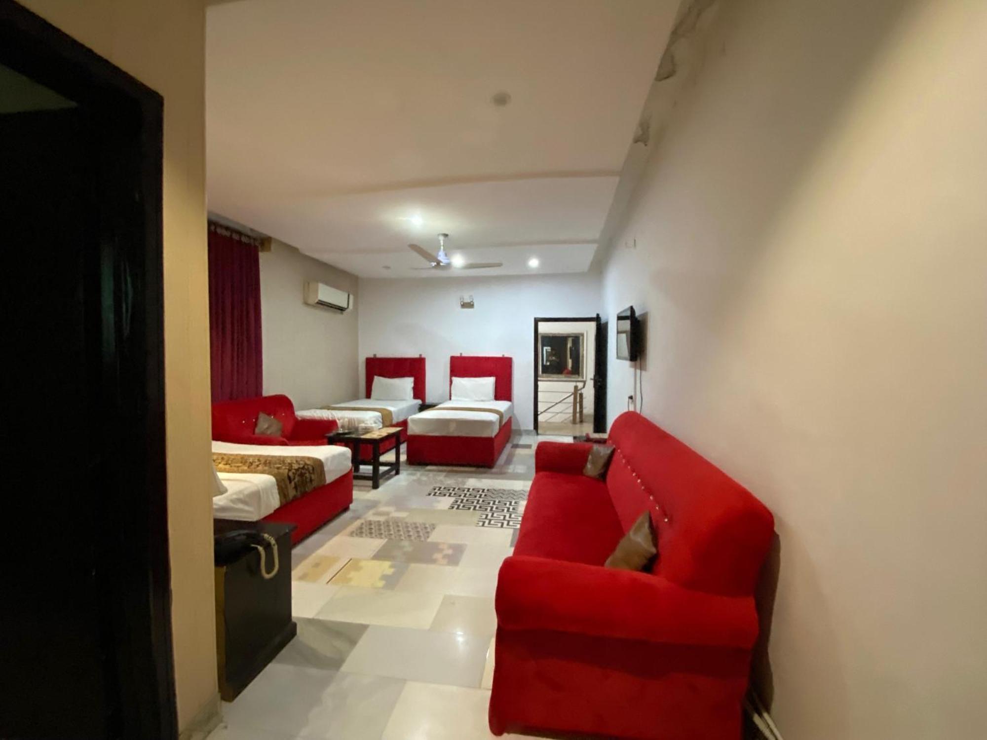 Hotel Tulip Inn, Gulberg Lahore Eksteriør bilde