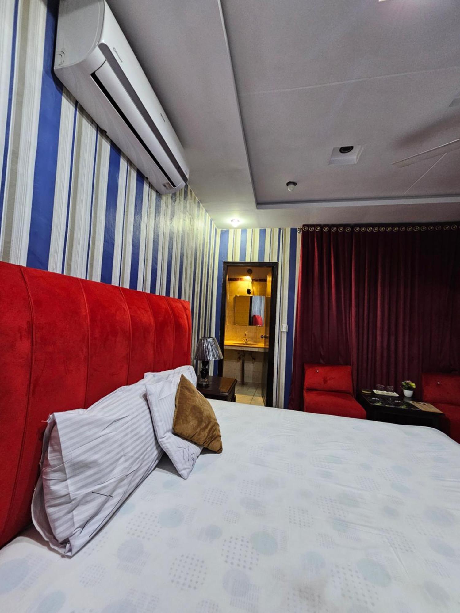 Hotel Tulip Inn, Gulberg Lahore Eksteriør bilde