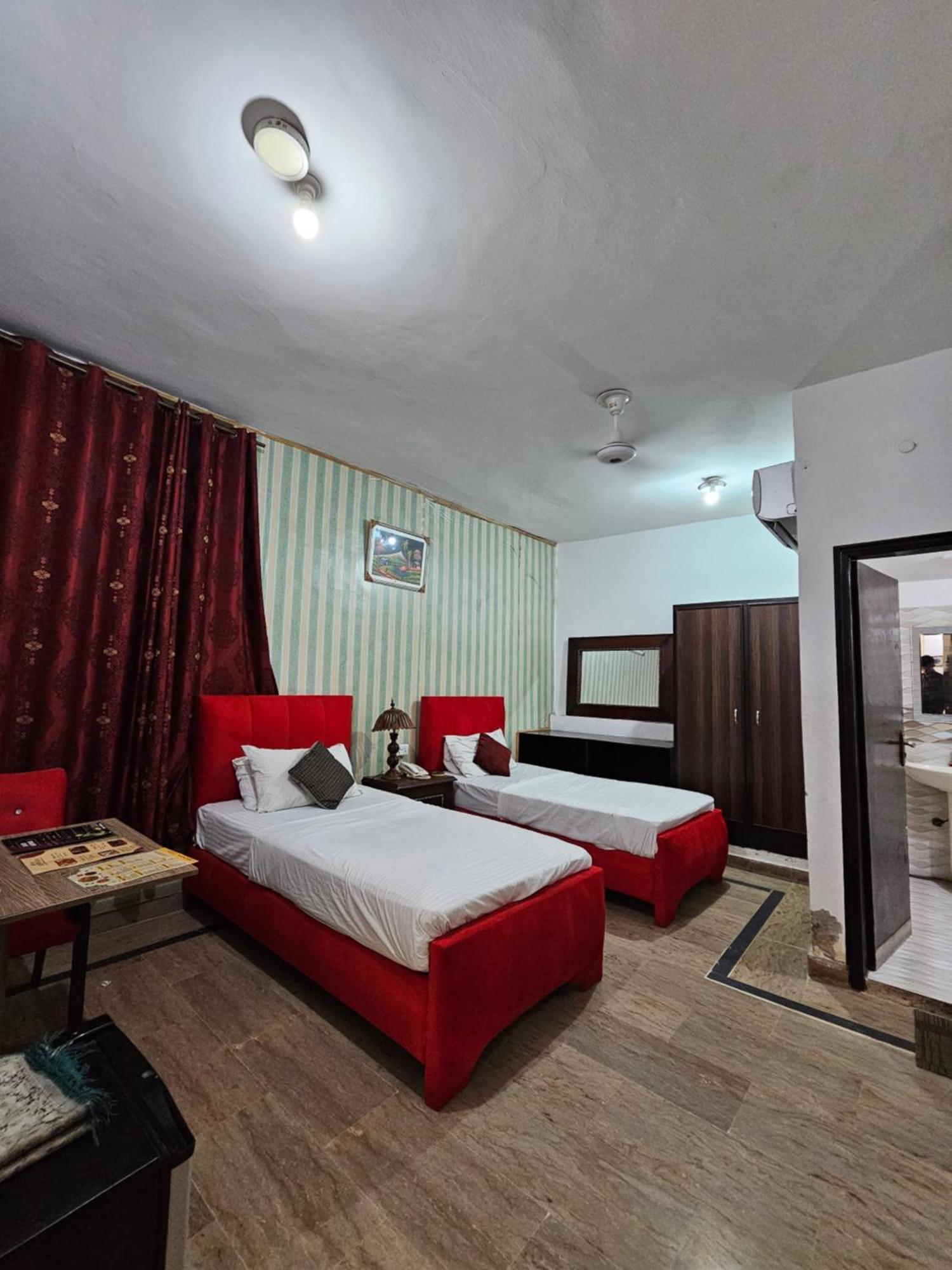 Hotel Tulip Inn, Gulberg Lahore Eksteriør bilde