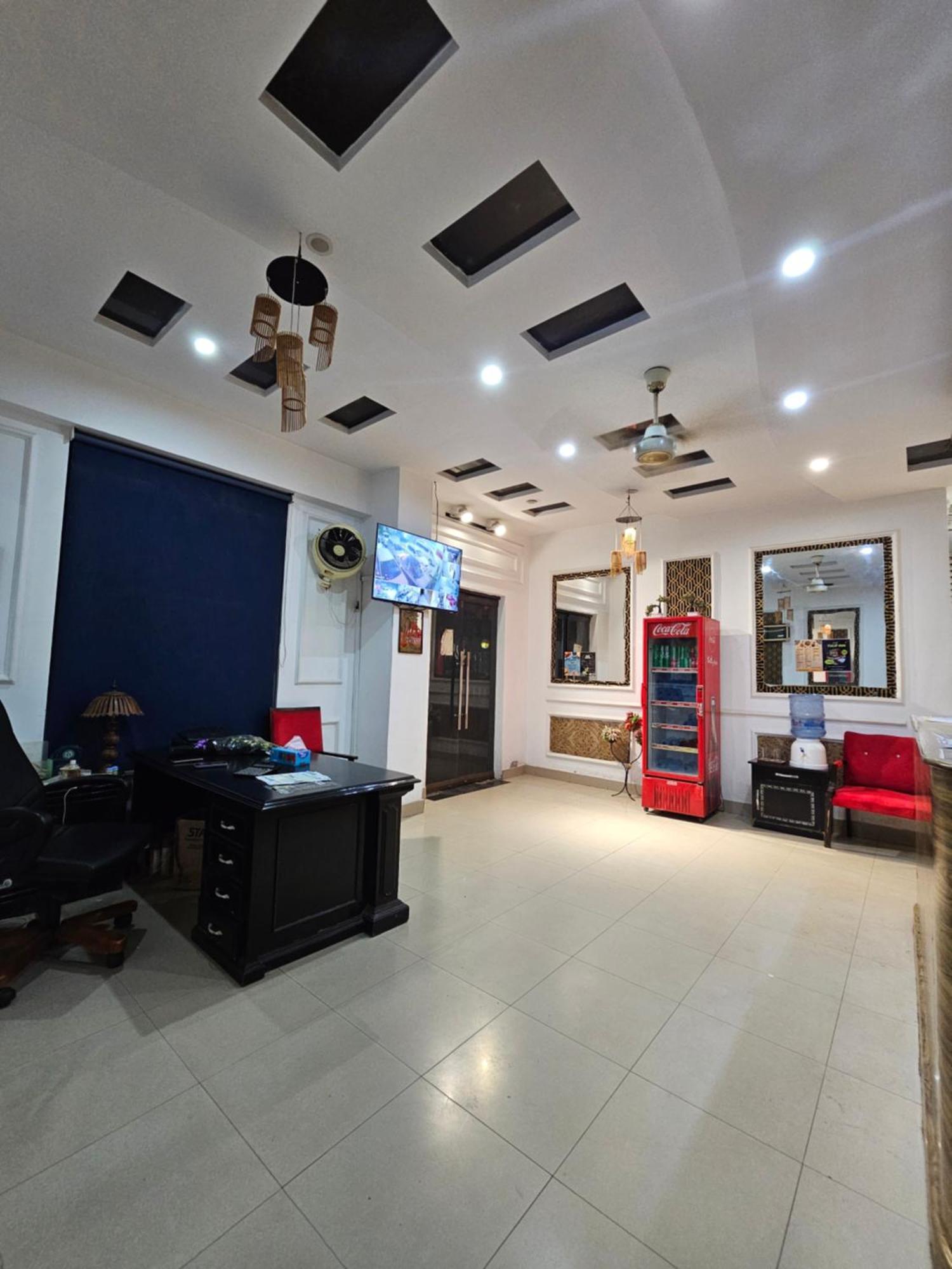 Hotel Tulip Inn, Gulberg Lahore Eksteriør bilde