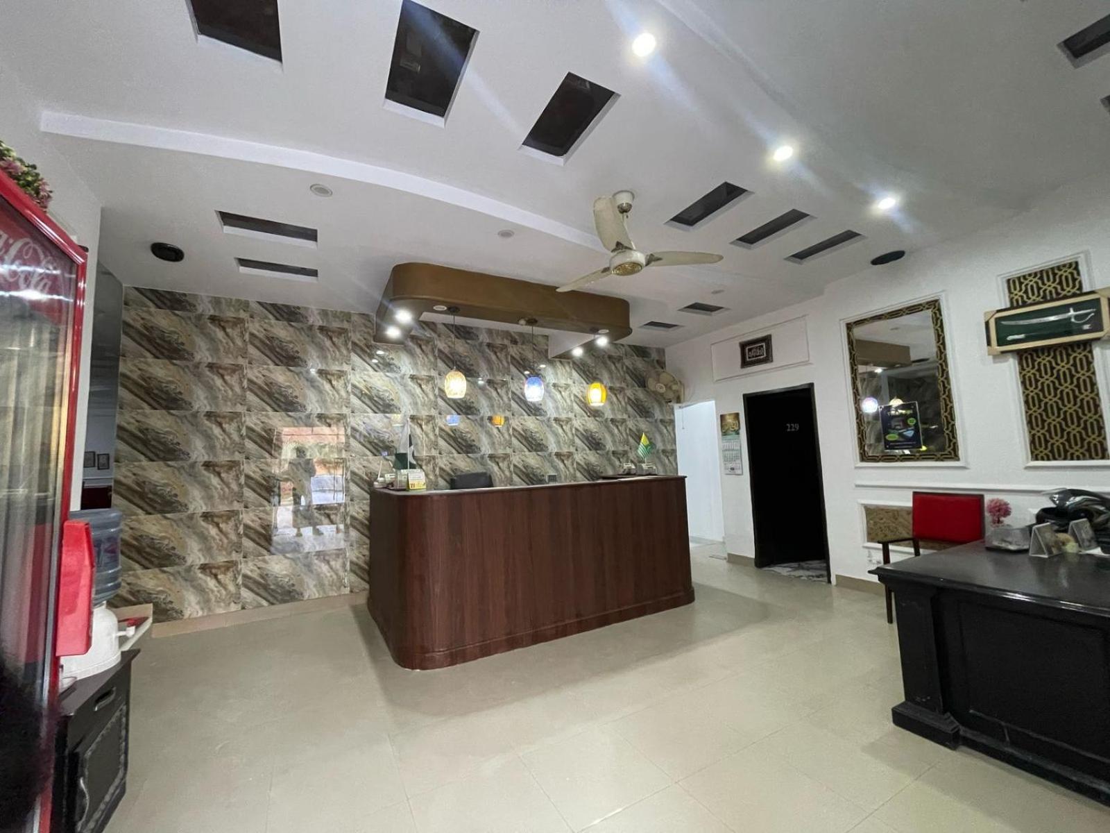 Hotel Tulip Inn, Gulberg Lahore Eksteriør bilde